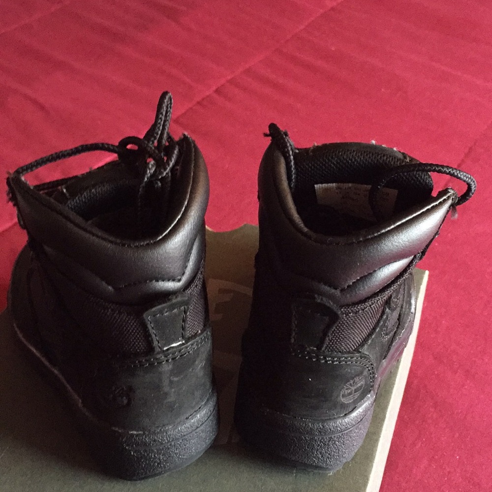 Toddler Timberland high top boats - Picture 3 of 3